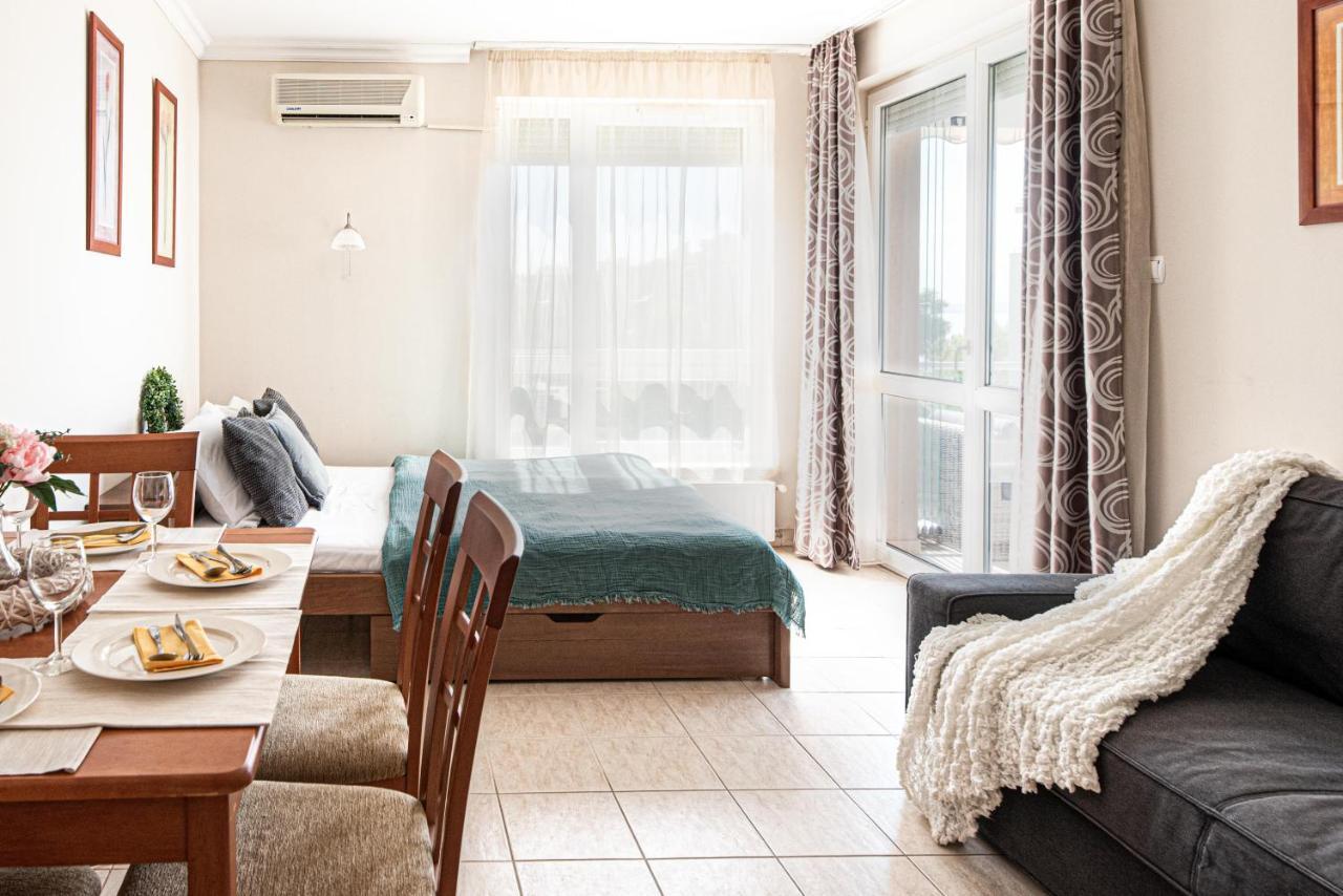 Lakeside Family Apartment Siofok Exterior photo